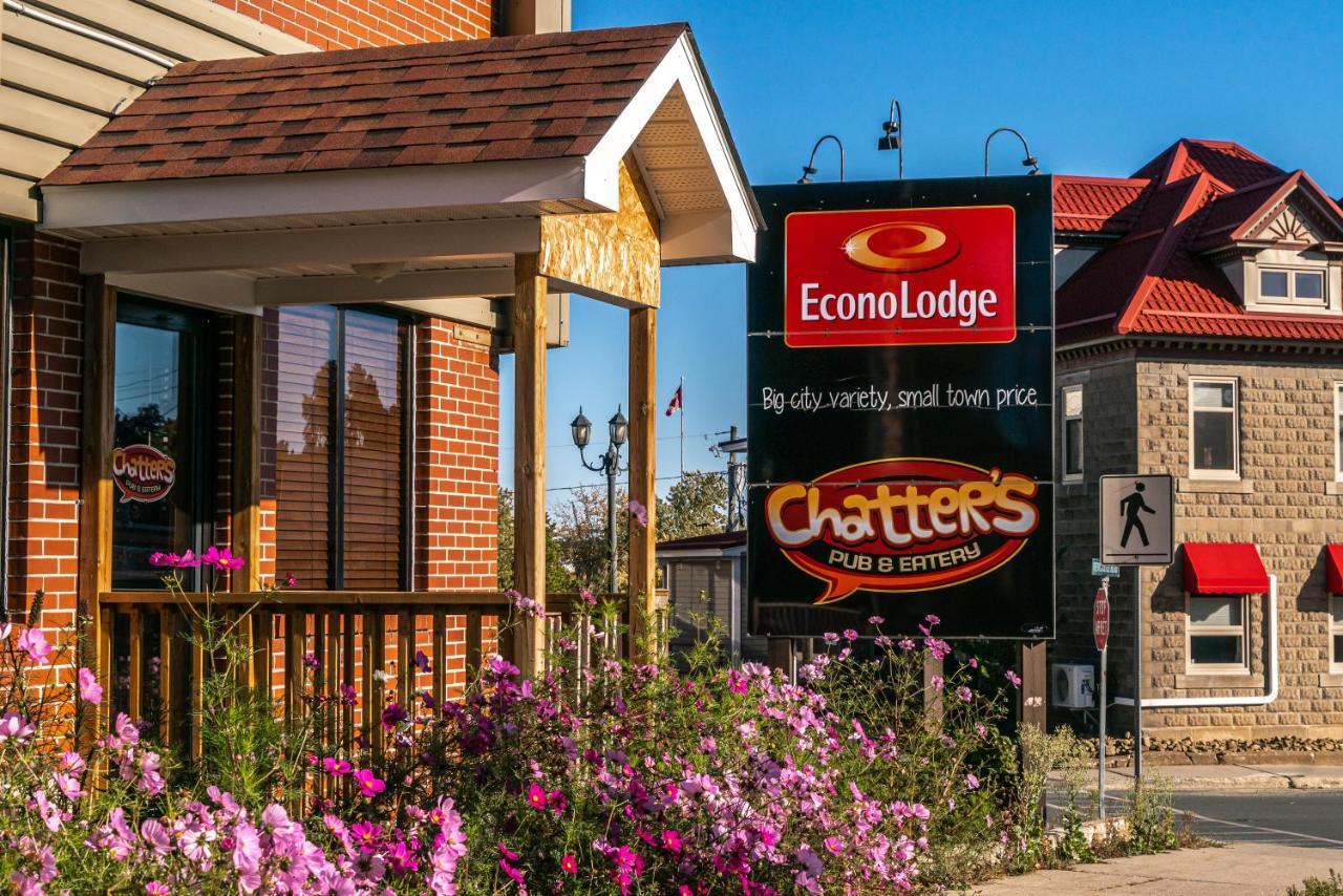 Econo Lodge Miramichi Bagian luar foto